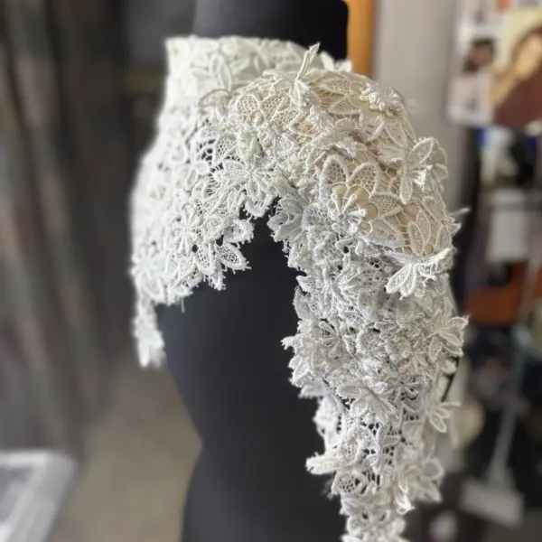 alarediluanacotena-anna-abito-messaggio-moda-umana-